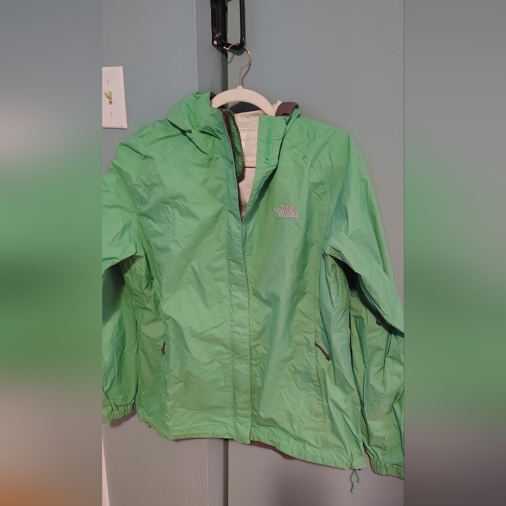 North face Women's Hyvent 2.5L Jacket Size L